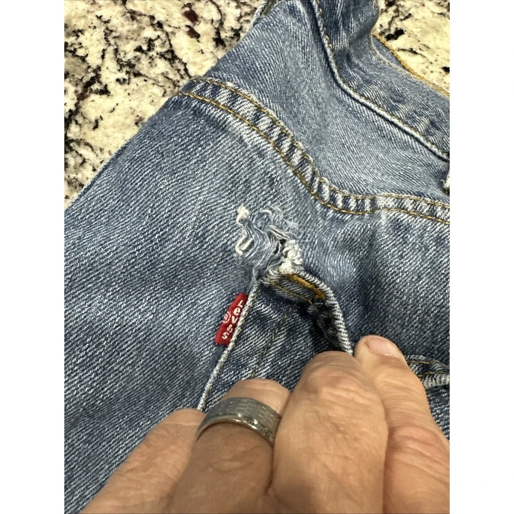 Levi's 501 Button Fly Jeans‎ Men's Size 42x30 Medium Wash Destressed